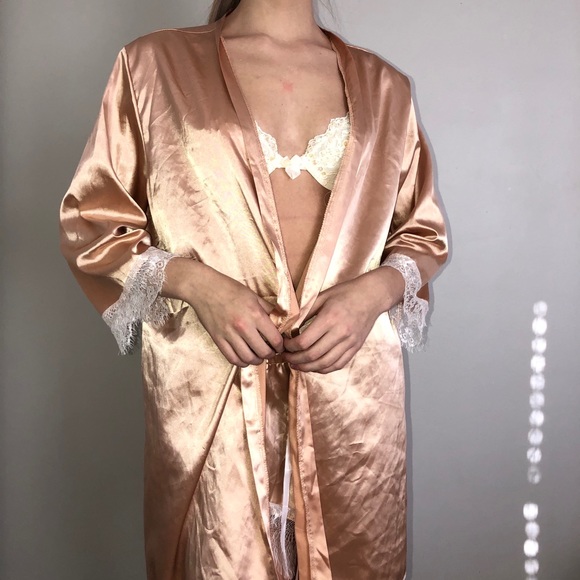 silky sleep set with lace - Picture 3 of 4